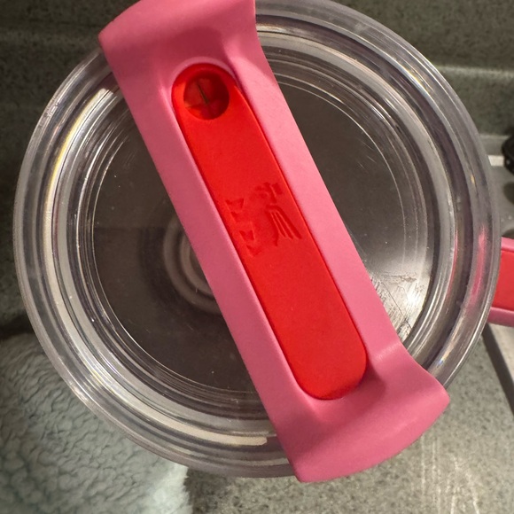 EUC Target 2025 limited edition Valentines Day Stanley Pink Heart Tumbler - Picture 4 of 6